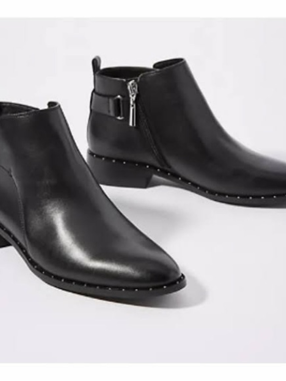 Steve Madden Black Leather Stud-Trim Ankle Booties size 9